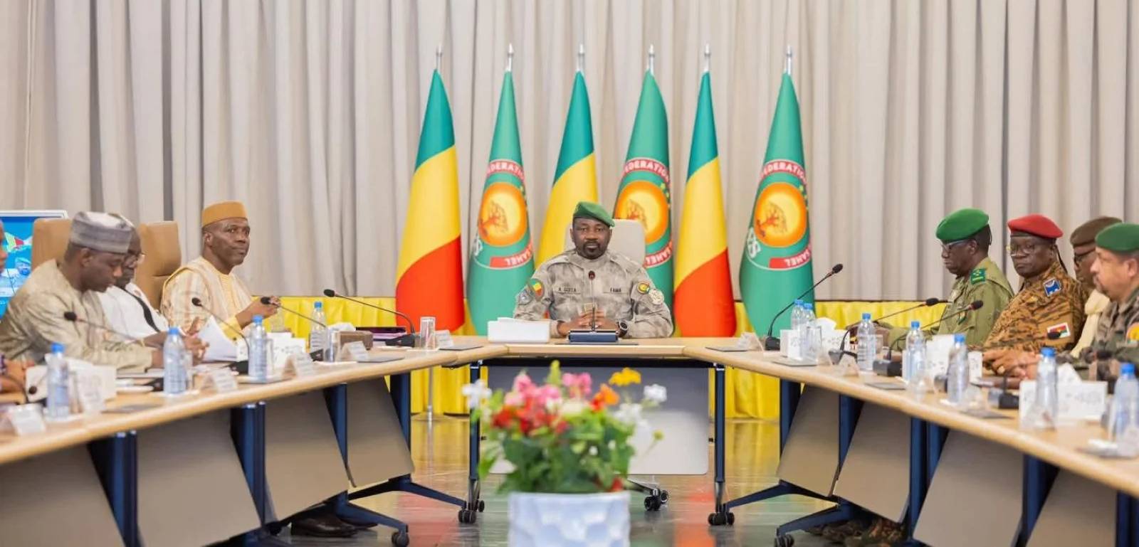 confederation des etats du sahel ouverture historique du conseil des ministres a bamako