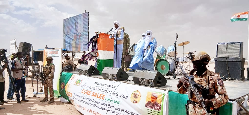 ali mahaman lamine zeine lance la cure salee 2025 a ingall sous le signe de la refondation nationale