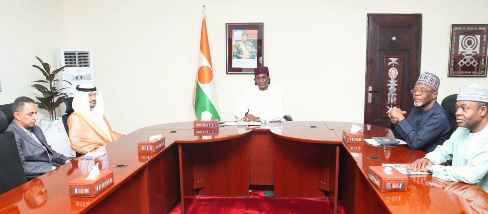 niger emirats arabes unis cooperation economique relancee