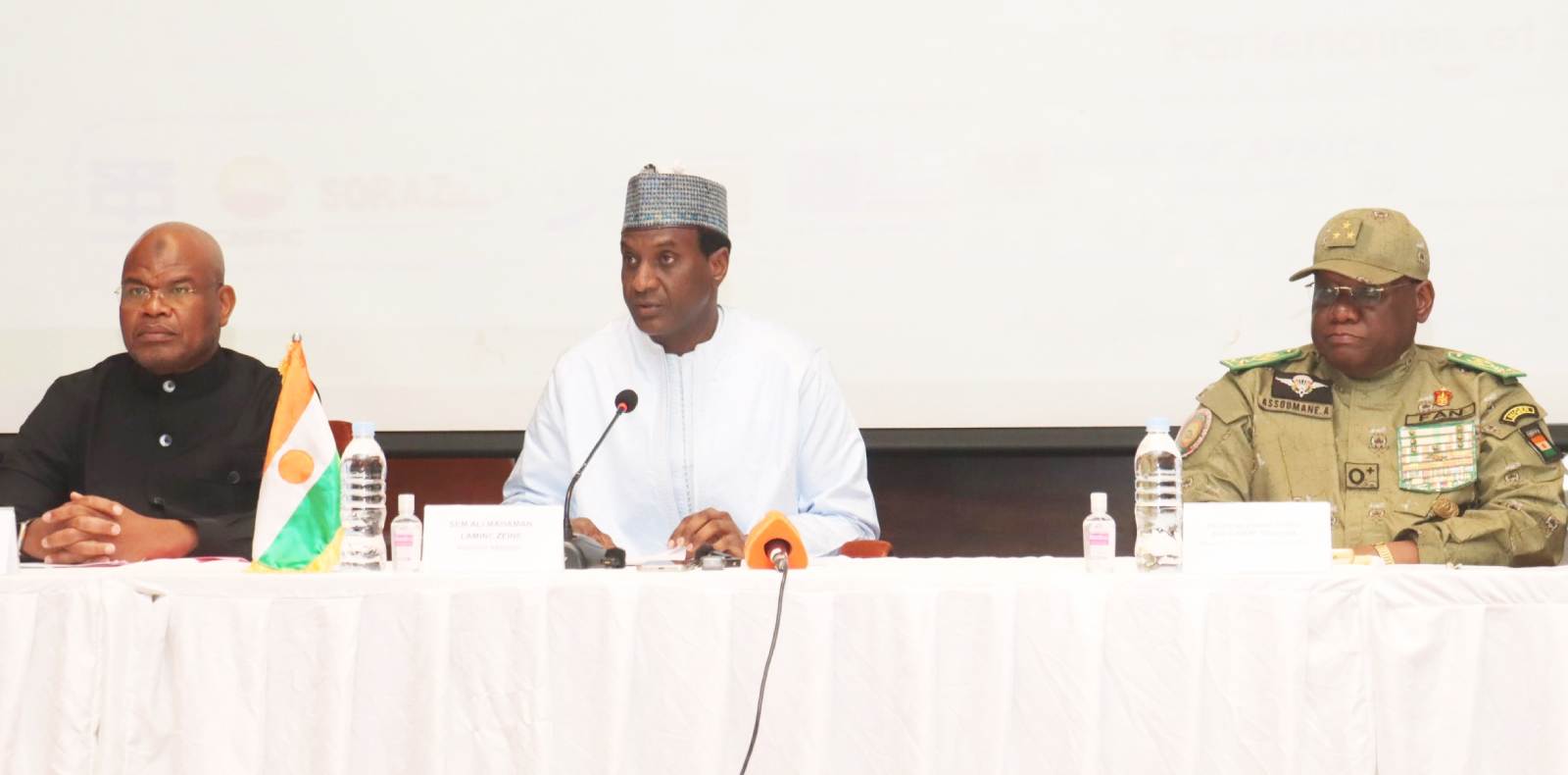 petrole le niger accelere lintegration des entreprises nationales au secteur petrolier