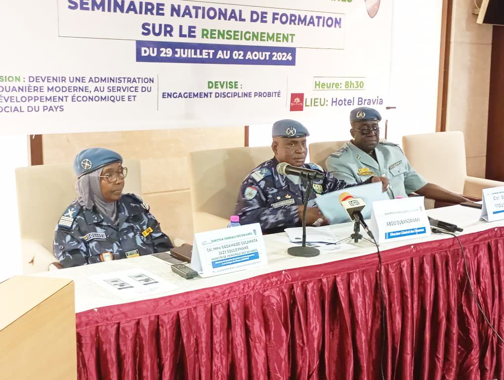 seminaire de formation dgd les agents des douanes nigeriens a lecole des techniques du renseignement douanier