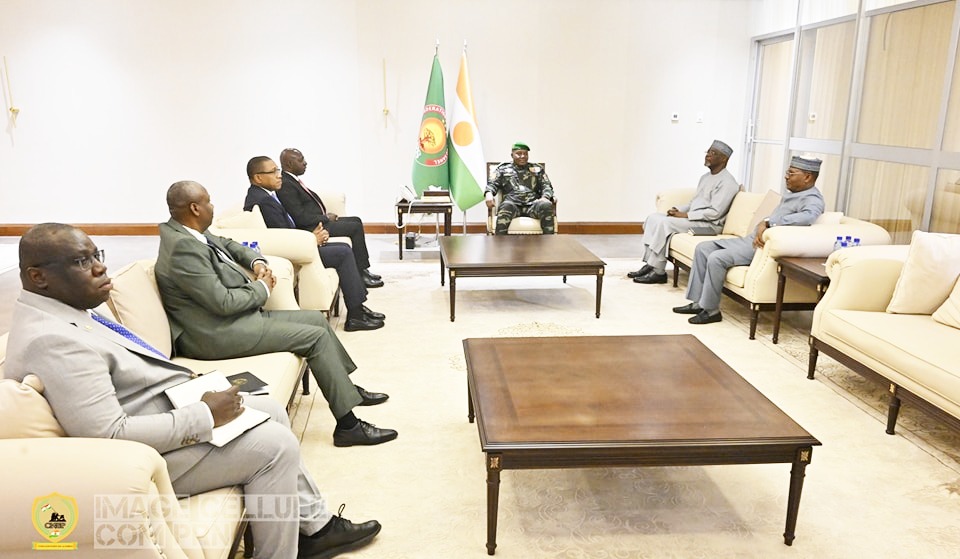 Abdourahamane Tiani - Tete Antonio _Niger-Angola