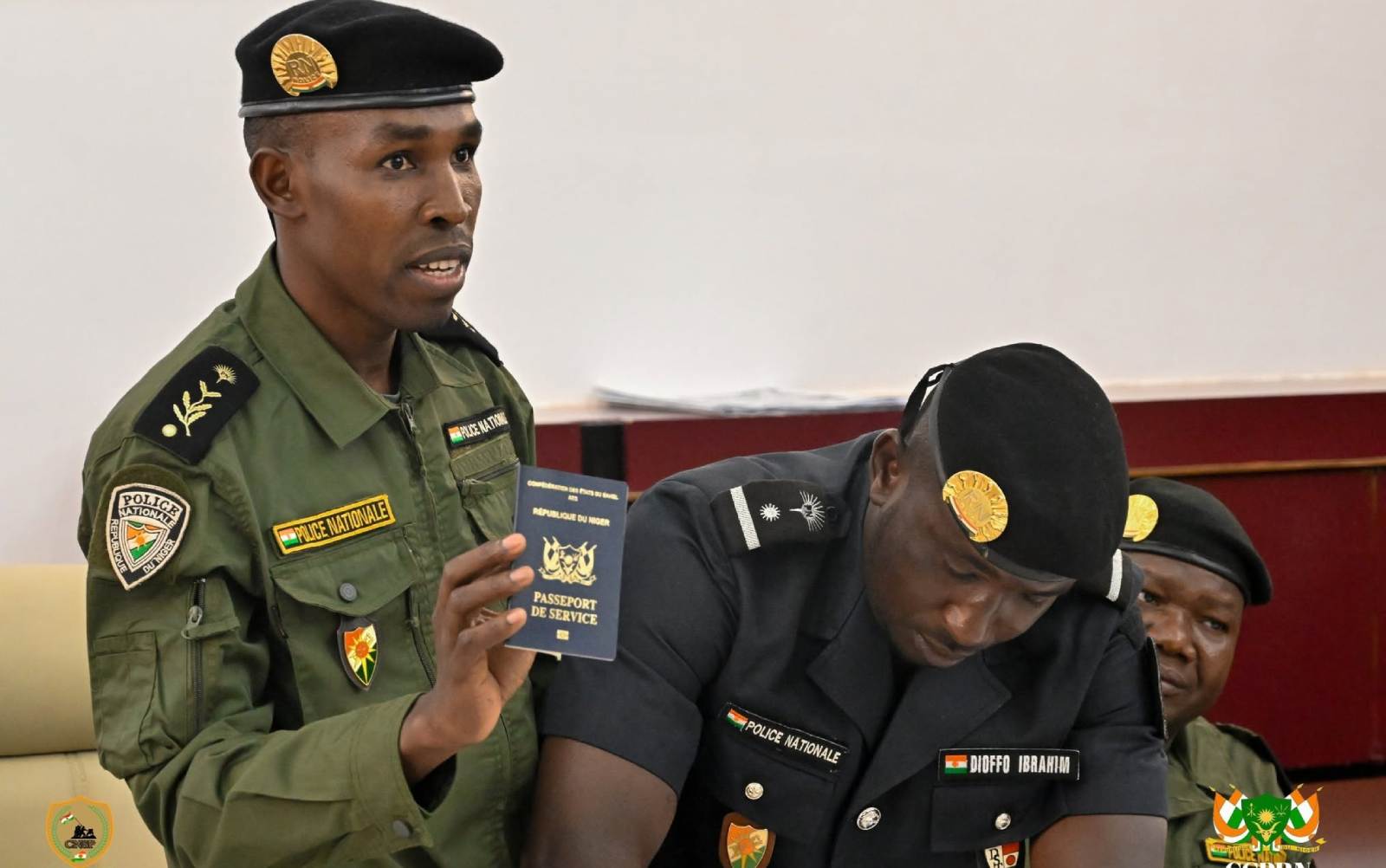 niger le lancement du passeport biometrique aes entre dans sa phase operationnelle