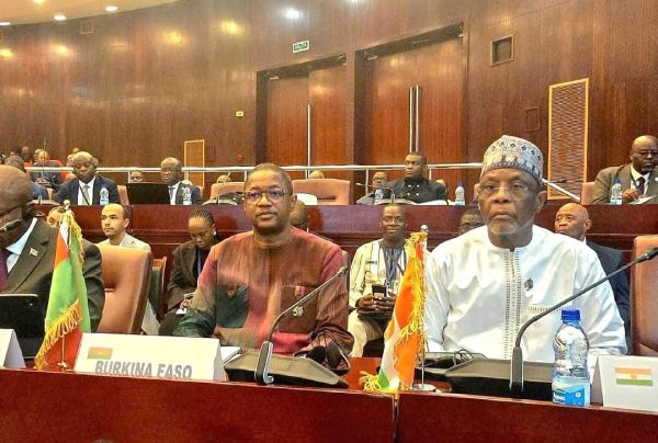 niger mali burkina laes fait entendre sa voix au 11e sommet de loeacp a malabo