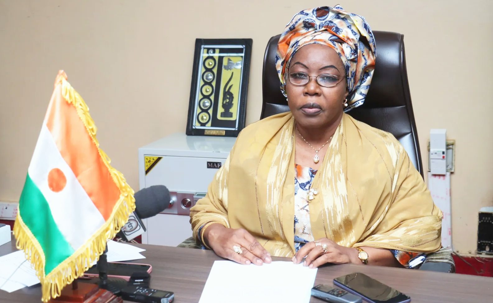 pr sidikou ramatou djermakoye seyni laide humanitaire doit etre centree sur les besoins des communautes