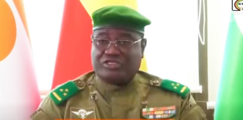 reouverture de la frontiere niger benin le general mohamed toumba