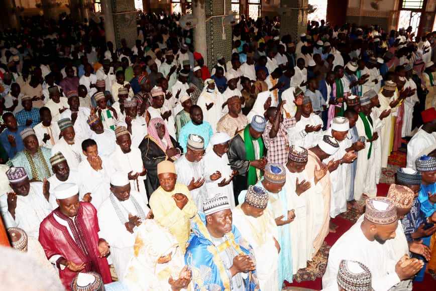 solidarite avec le mali le gouvernement nigerien decrete un jour de jeune et de prieres