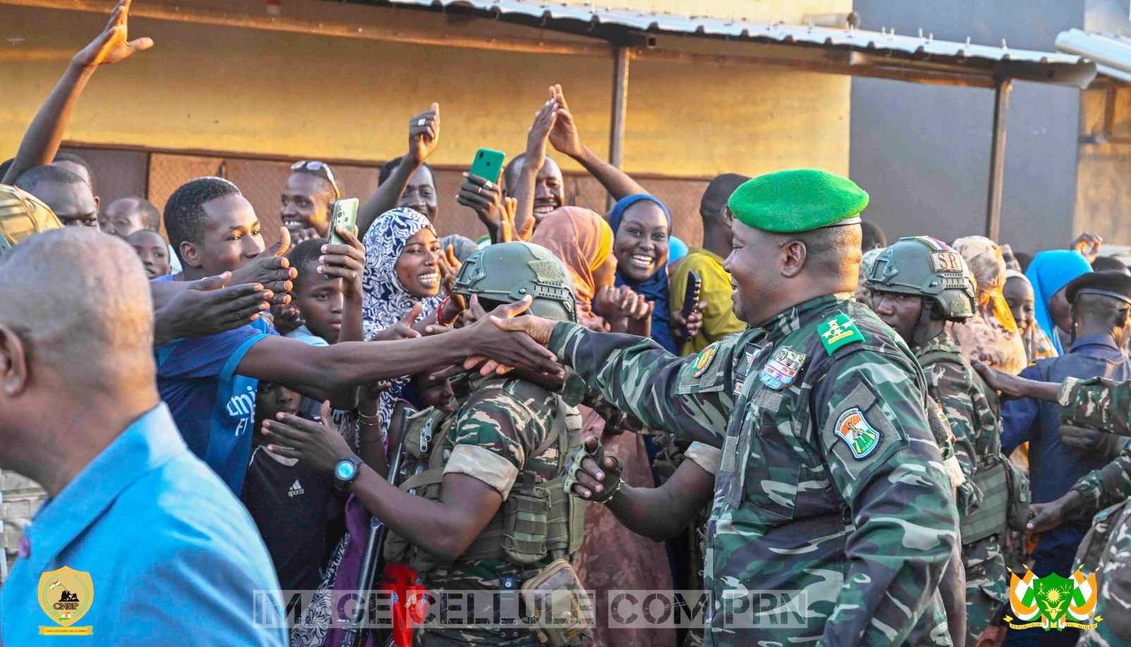 tahoua le president abdourahamane tiani accueilli en liberateur par les populations de lader