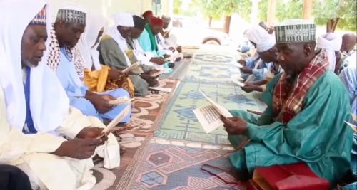 lecture du saint coran a zinder prieres pour la paix et lunite nationale au niger