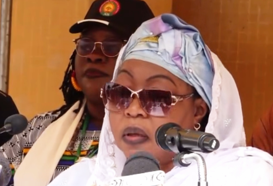 niger professeure sidikou ramatou djermakoye condamne les evenements du 29 aout et salue les fds