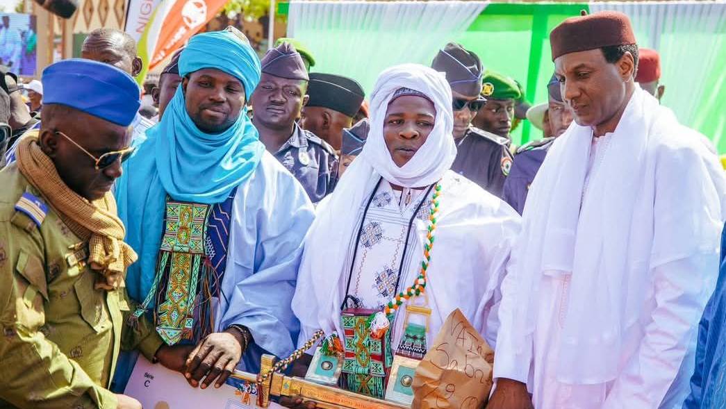 abba ibrahim sacre champion du sabre national 2024 une victoire pour lunite nationale nigerienne